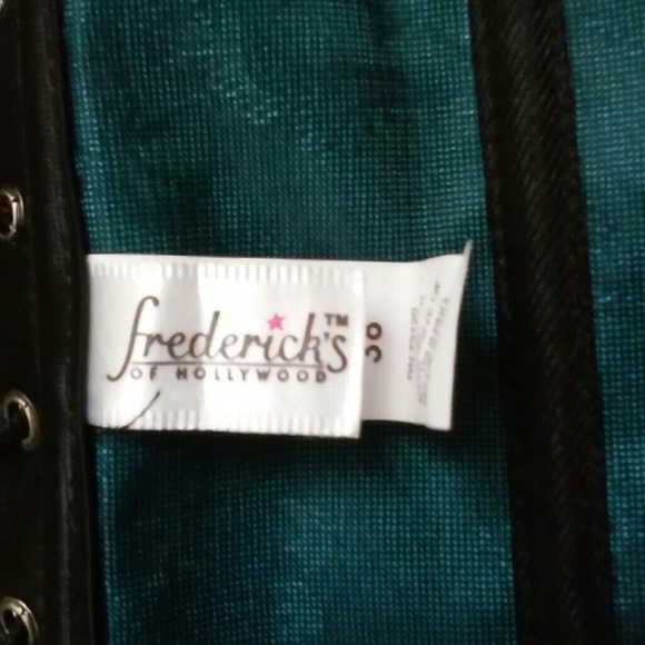 Frederick's of Hollywood Corset size 38 - Picture 6 of 7